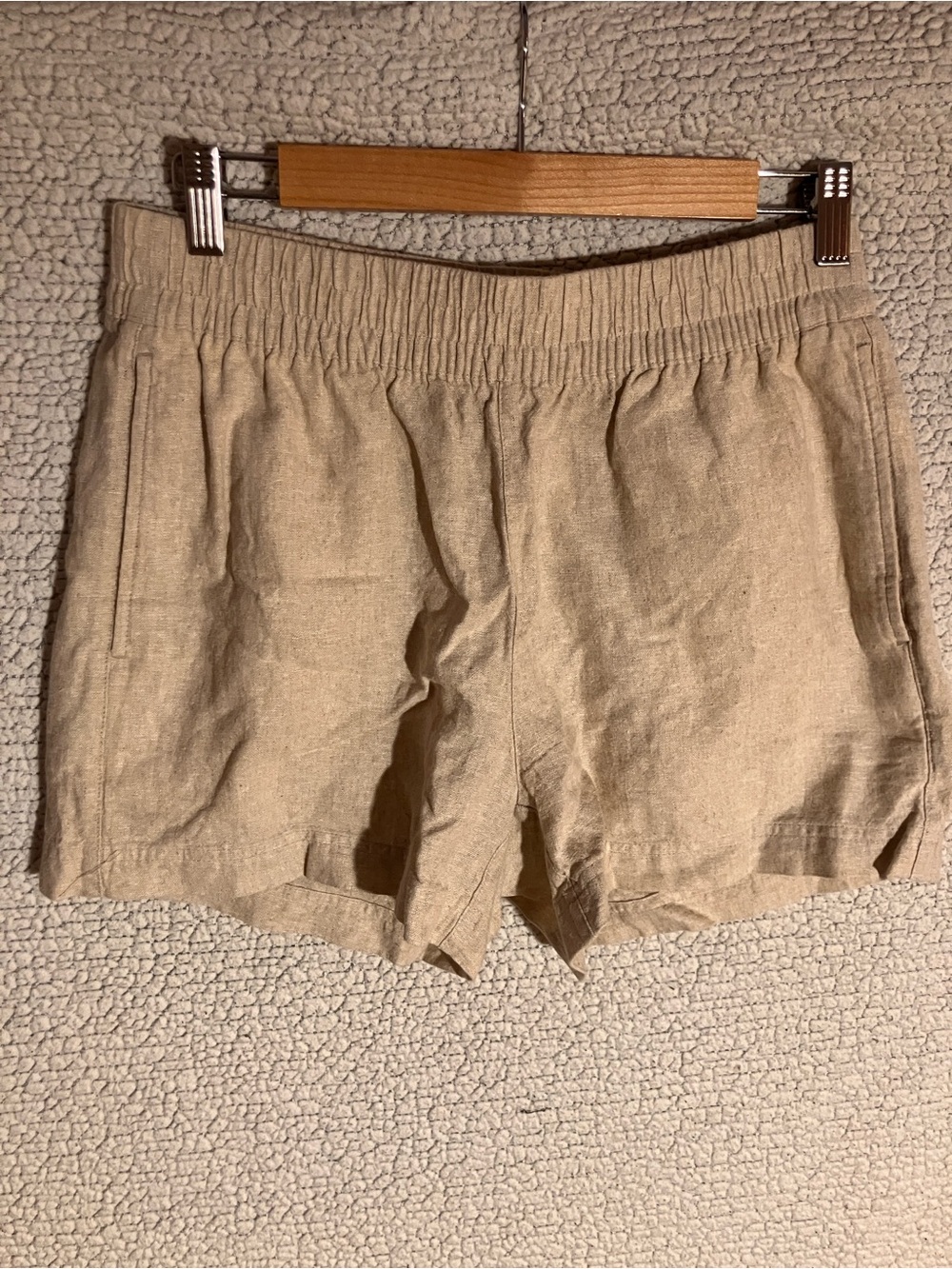 Classic Linen-Blend Elastic Waist Shorts - Tan